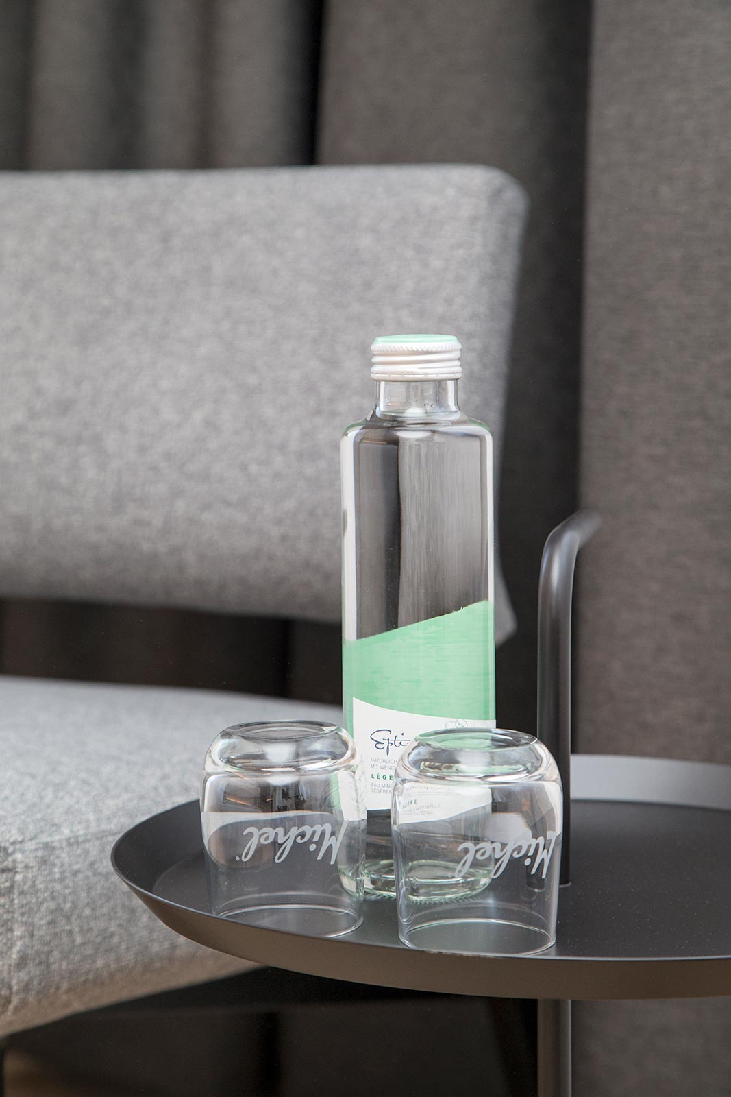 Detail Zimmer Wasserflasche
